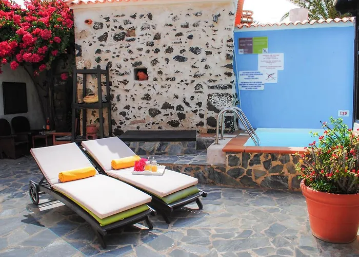 Tile بيت للعطل Roque