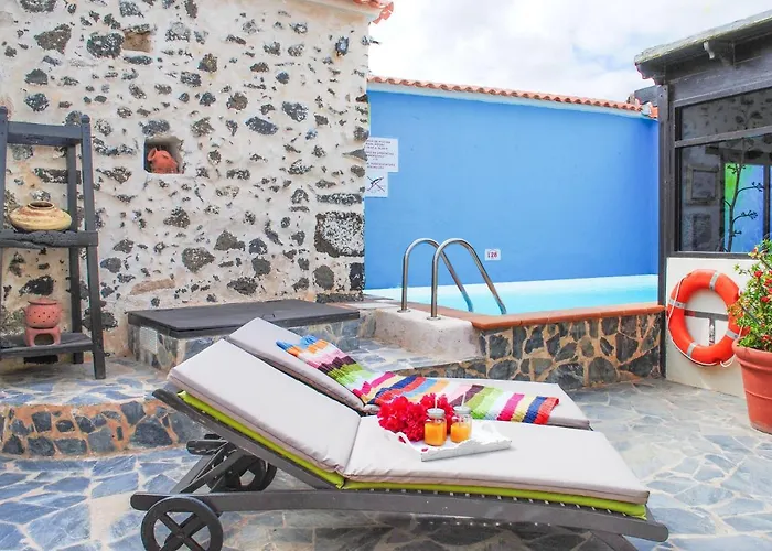 Tile Roque