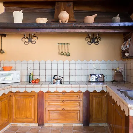 Tile Nyaraló *